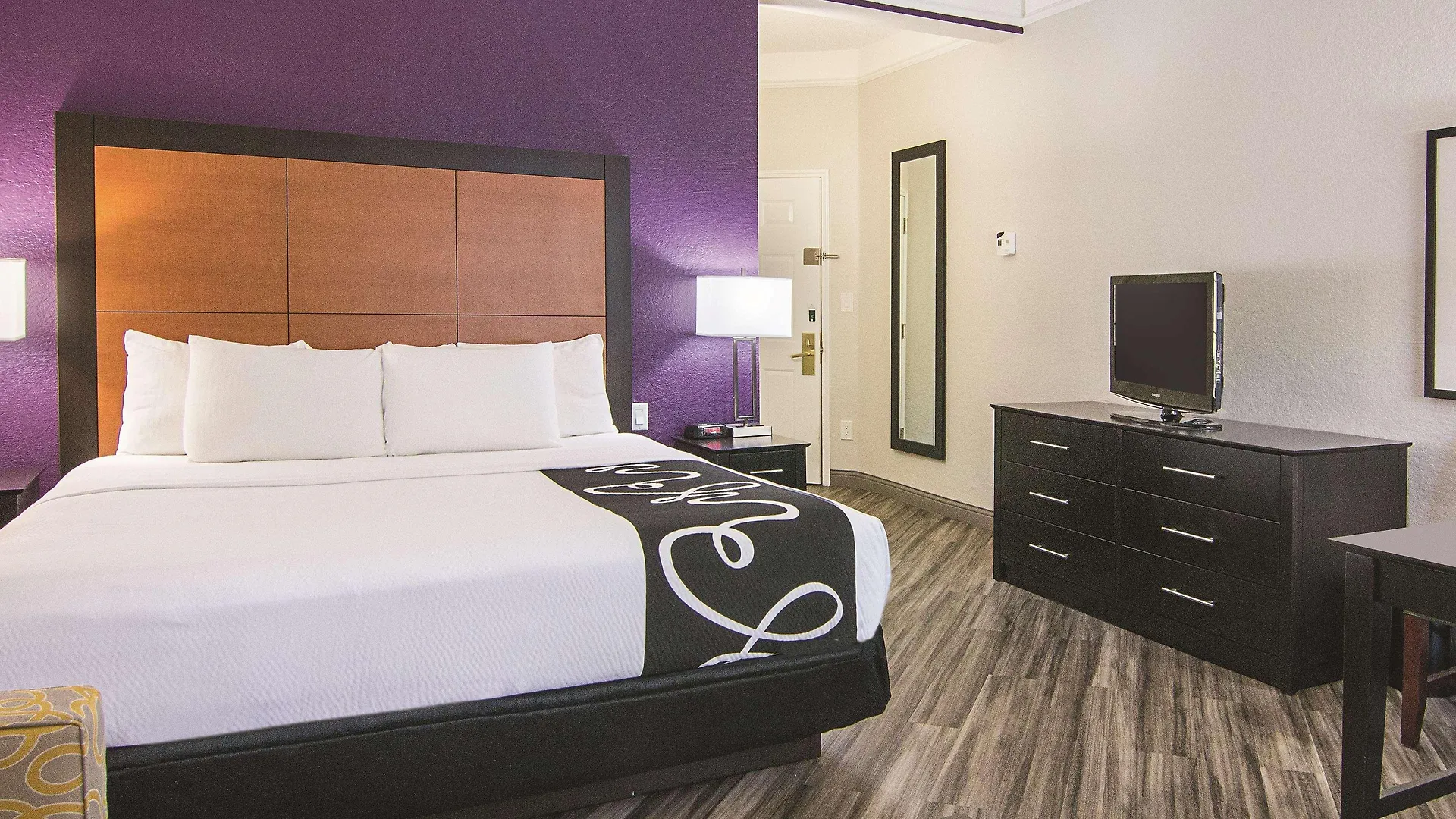 Hotel La Quinta By Wyndham Orlando Airport North
