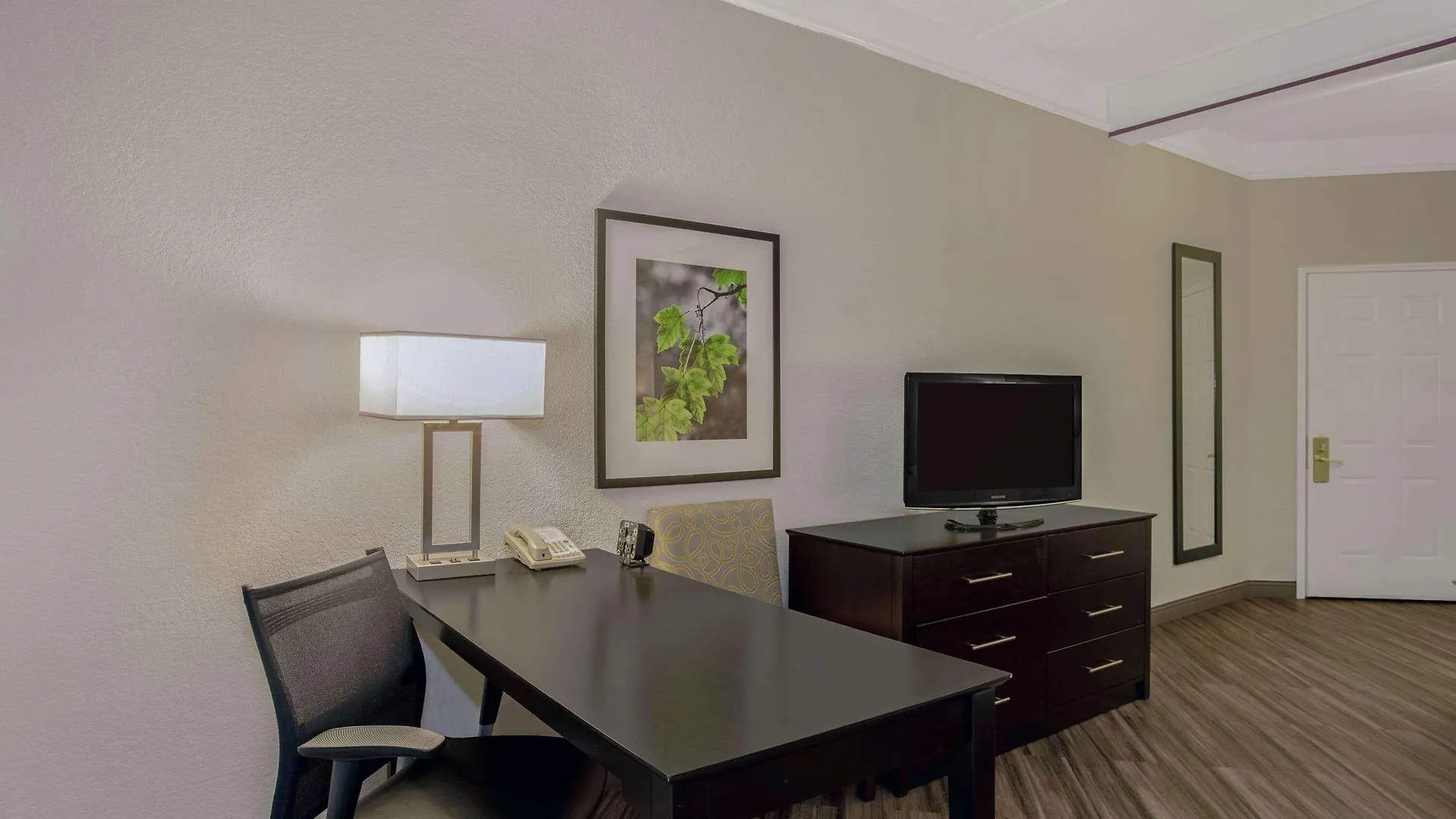 Hotel La Quinta By Wyndham Orlando Airport North